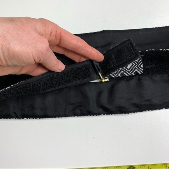 J.P. Tilford Men's Cummerbund and Bow Tie Set - Picture 6 of 6